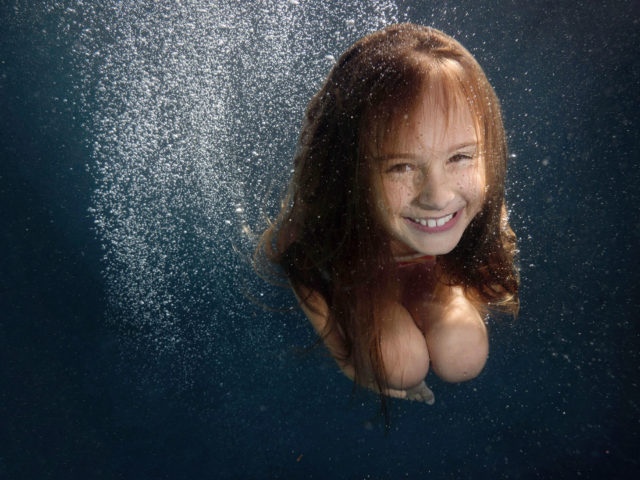 underwater bombie portrait-03